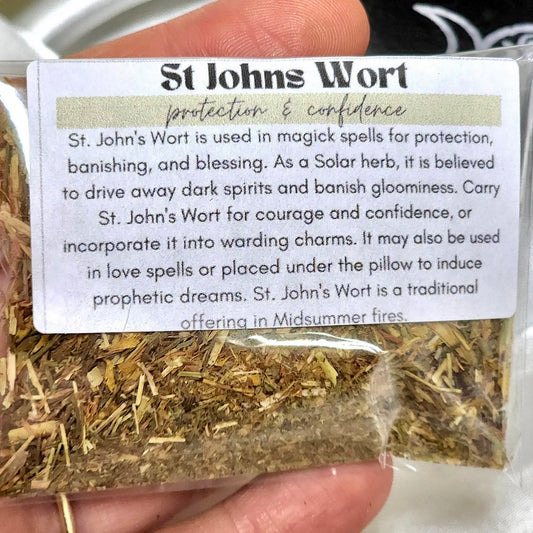 St Johns Wort | Witchcraft Herbs