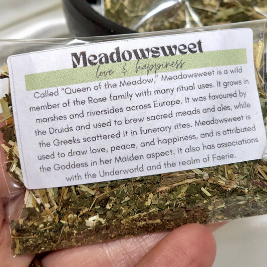 Meadowsweet | Witchcraft Herbs